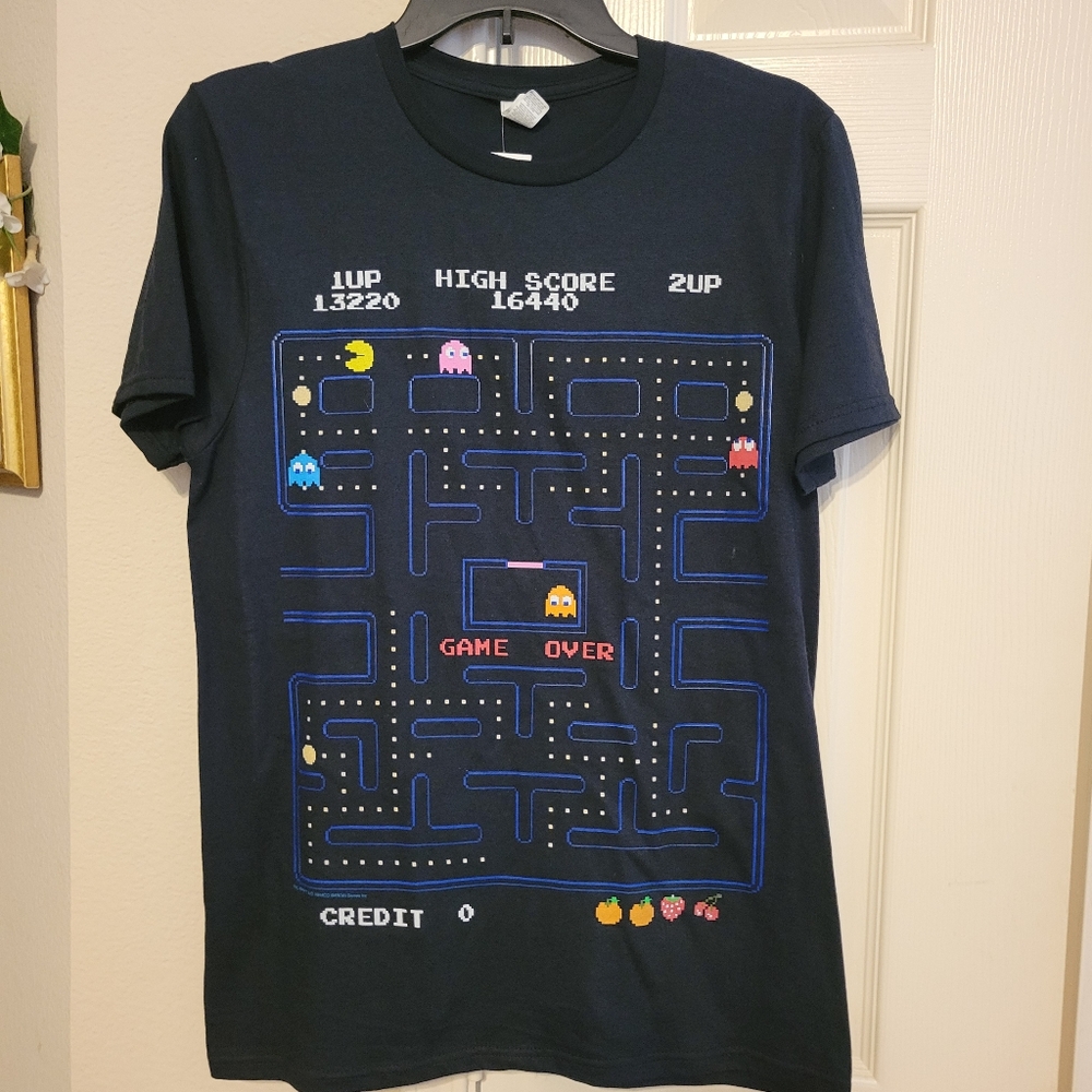 PACMAN T-shirt  / Pac-Man Adult Size Small - New with Tags